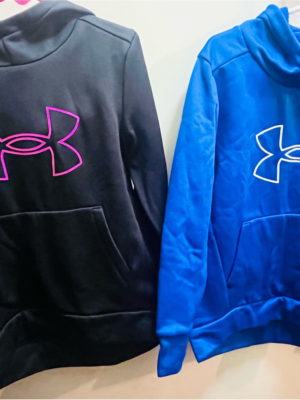 Under Armour Kids Black & Blue Logo Pullover Hoodies